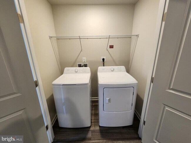 Building Photo - 1236 Red Clover Ln