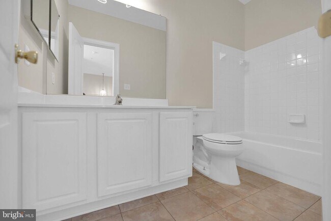 Building Photo - 111 Chevy Chase St