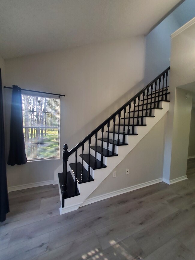 Building Photo - 12900 Walden Rd