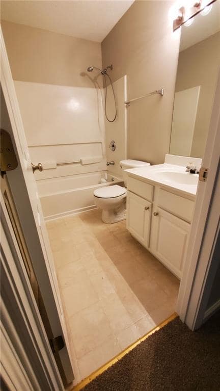 Building Photo - 4101 Royal Regency Cir