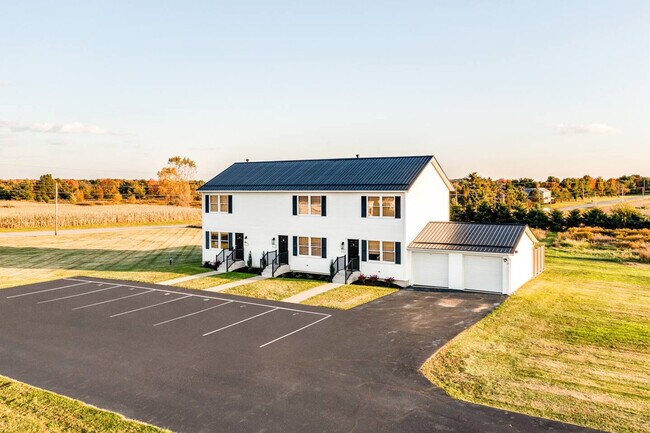 Building Photo - 10268 Cleveland Rd