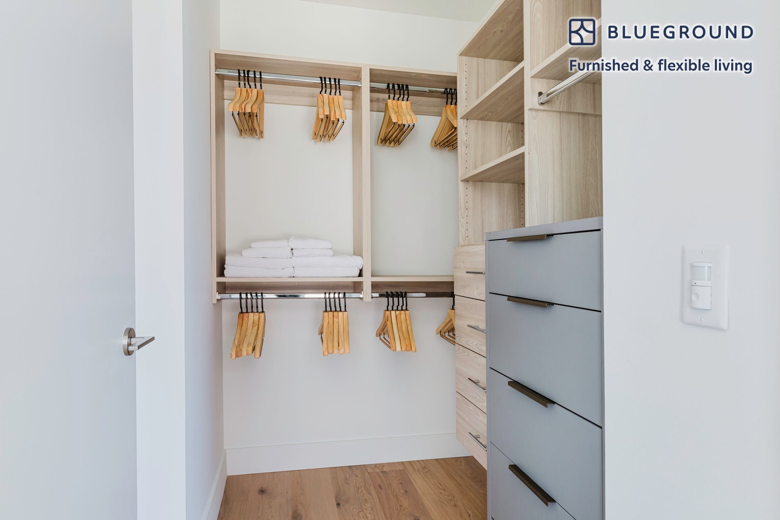 Building Photo - 312 W 43rd St