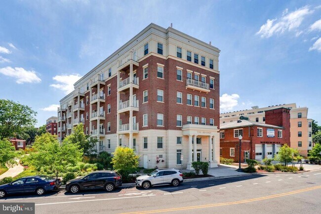 Building Photo - 6803 Cameron Dr NW