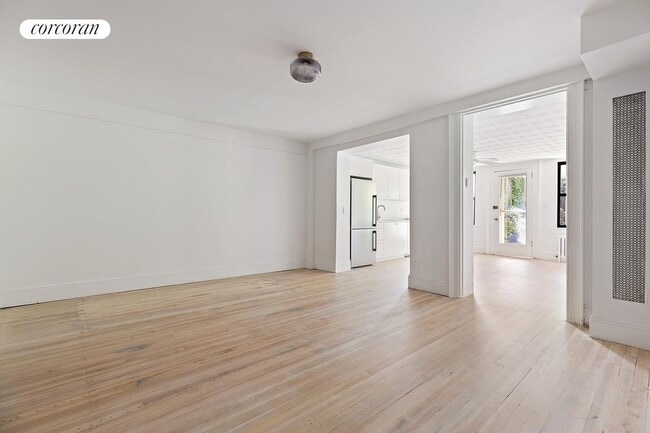 Primary Photo - 46 1st Pl