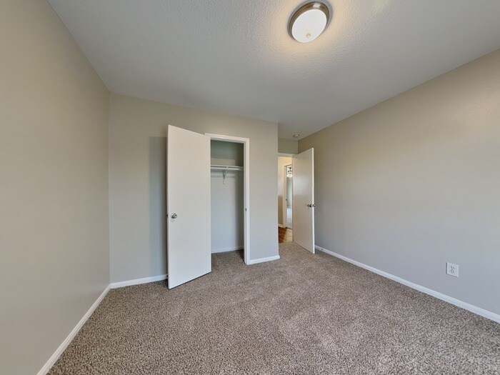 Building Photo - 10515 Berclair Dr