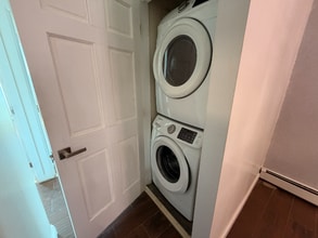 Building Photo - 3361 Fenton Ave