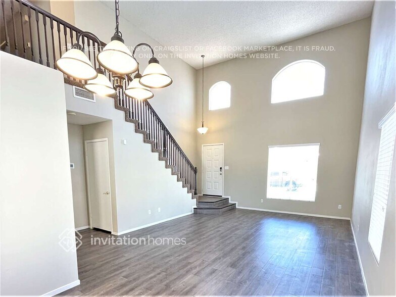 Building Photo - 2872 Palleta Dr
