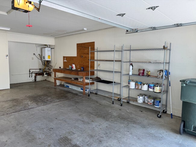 Building Photo - 1225 Red Dog Ln