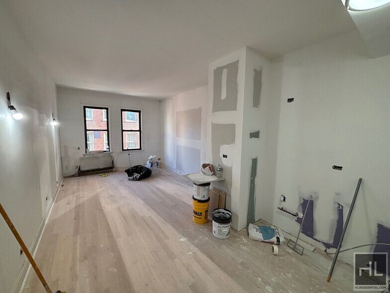 Building Photo - WEST 22 STREET