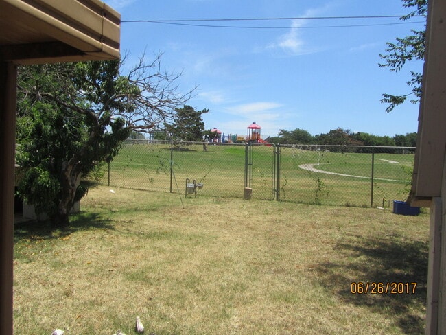 Building Photo - For Sale or For Rent - Owner will Finance ...