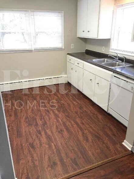 Building Photo - 2032 Bethesda Blvd