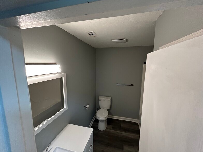 Building Photo - 4205 Mica Ave