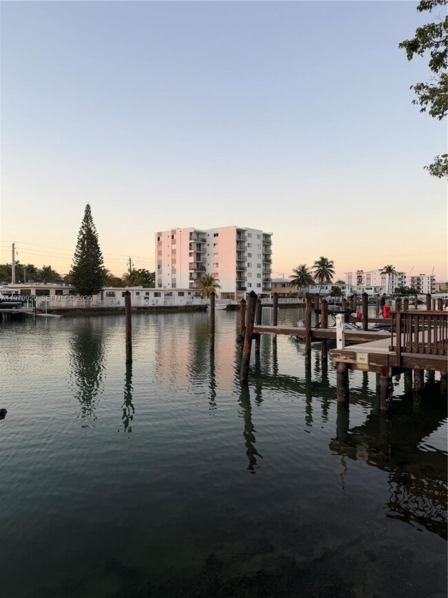 Building Photo - 7900 Tatum Waterway Dr