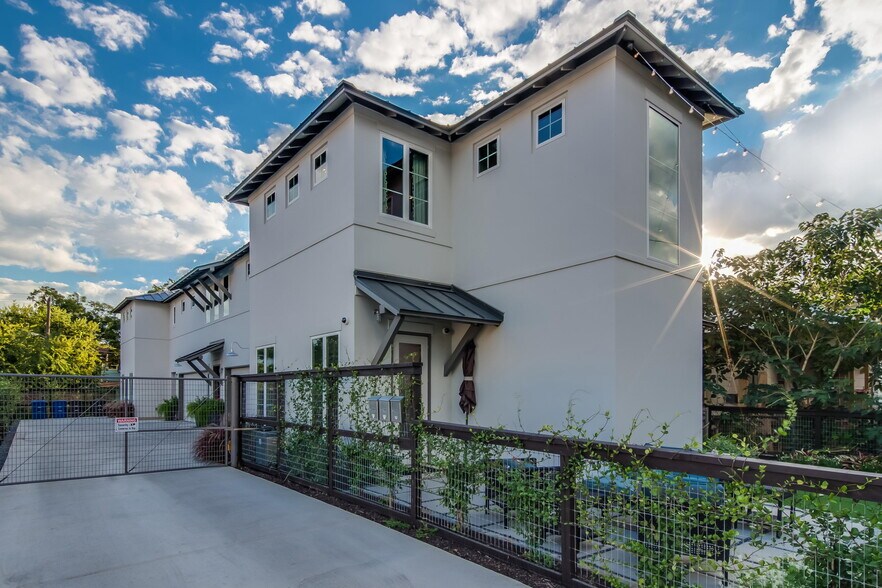 Building Photo - 516 E Ashby Pl