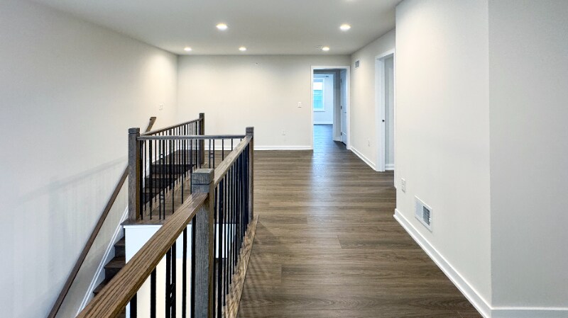 Building Photo - 240 Lilac St