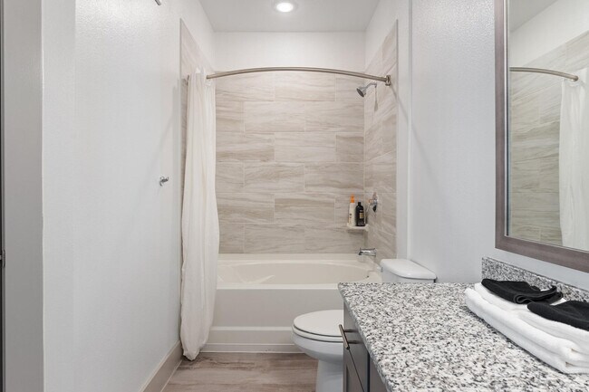 Building Photo - 12100 1/2 Ferrystone Glen Drive-SI ID1240278P