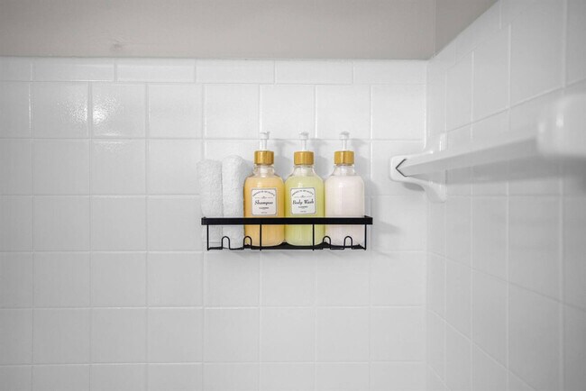 Building Photo - 13915 Heritage Club Dr