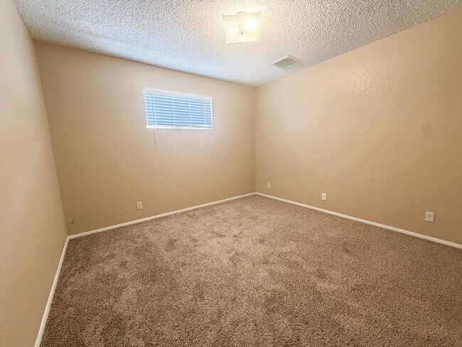 Building Photo - 4036 Mission A