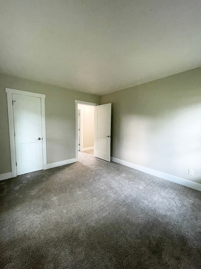 Building Photo - Two Bedroom Home in Vicksburg