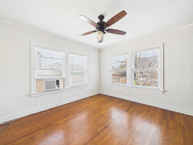 Building Photo - 1920 Richmond Ave.