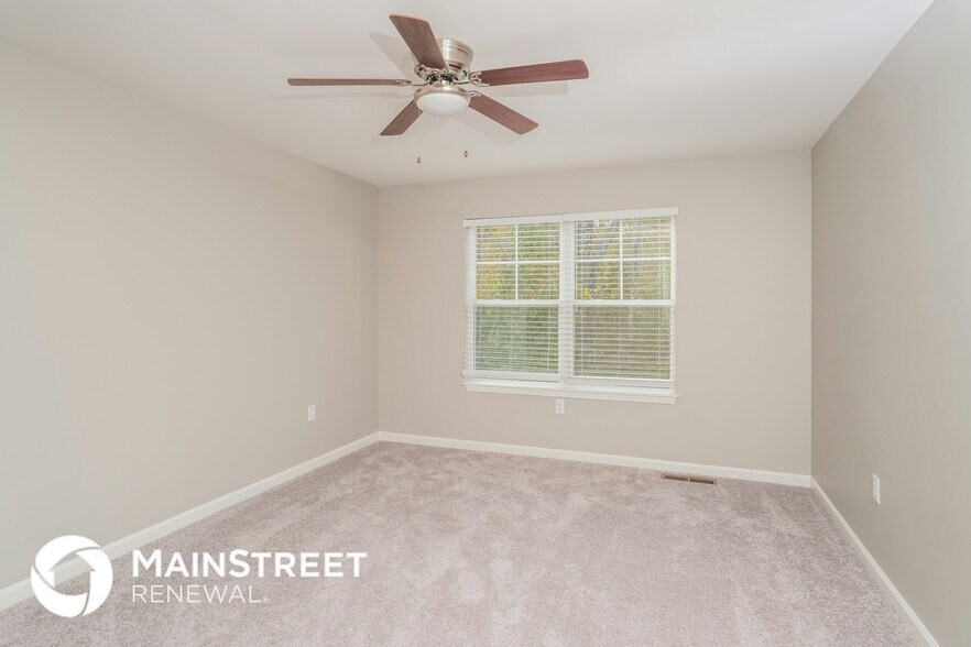 Building Photo - 2115 Paddle Wheel Dr