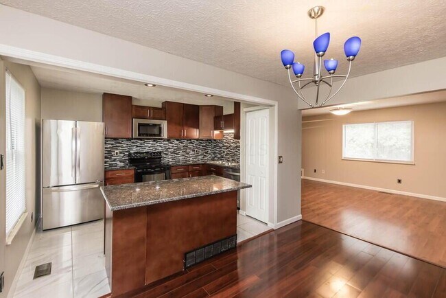 Building Photo - 4040 Carlow Ct