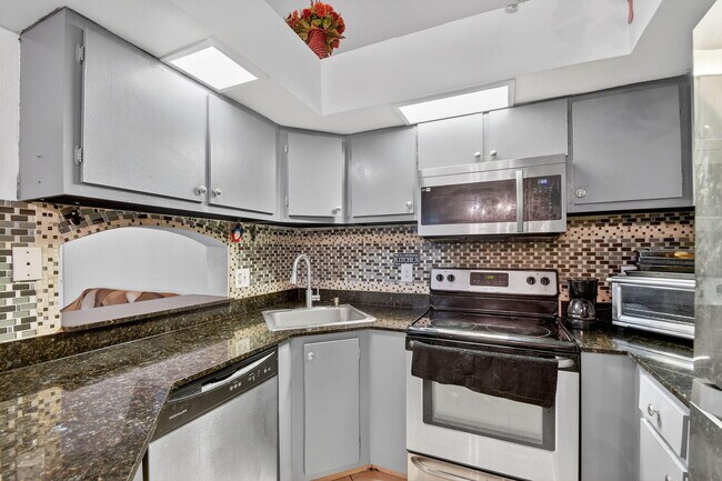 Building Photo - 4191 S 57th Ave