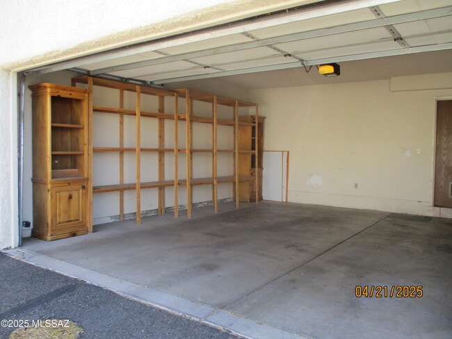 Building Photo - 8712 E Terrace Pl