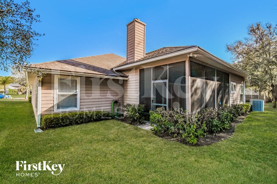 Building Photo - 652 Reflection Cove Rd