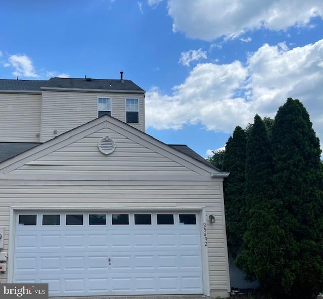 Building Photo - 25492 Freda Ln