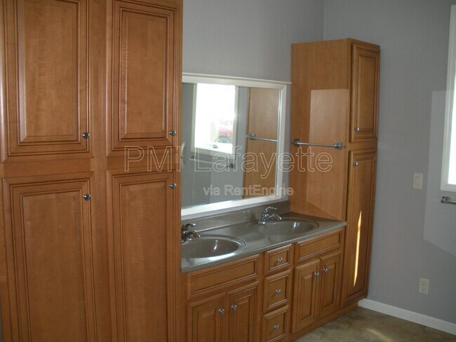 Building Photo - 11950 W 725 N