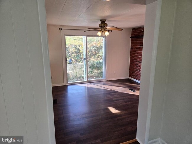 Building Photo - 1207 Deer Creek Church Rd