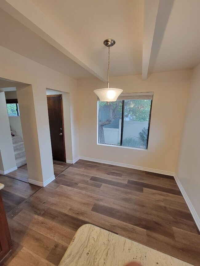Building Photo - 249