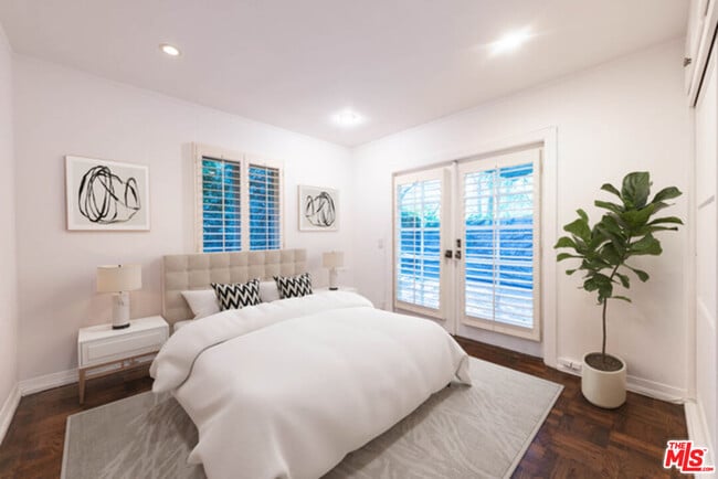 Building Photo - 2559 Hutton Dr