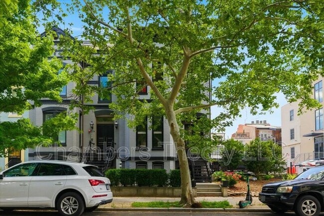 Building Photo - 1516 Q St NW