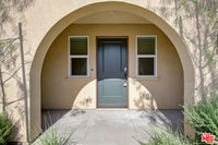 Building Photo - 681 S District Way