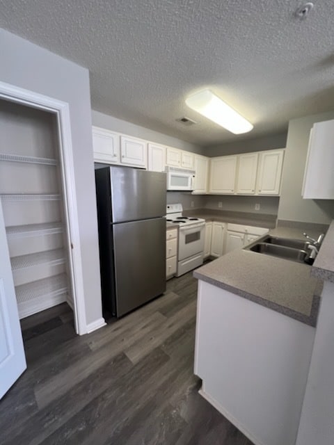 Building Photo - 6109 Hedgecock Cir