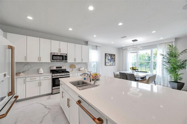 Building Photo - 32203 Mahogany Valley Dr