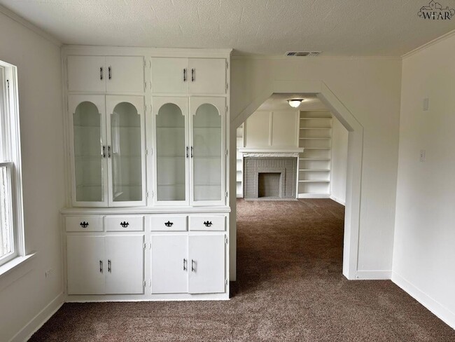 Building Photo - 2209 Talunar Ln
