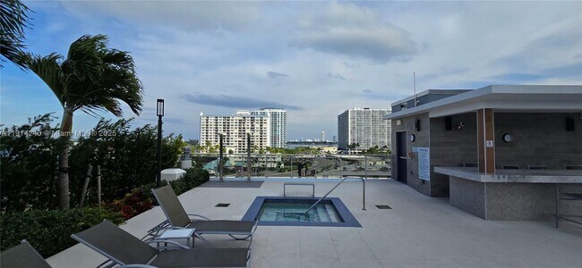 Building Photo - 7901 Hispanola Ave