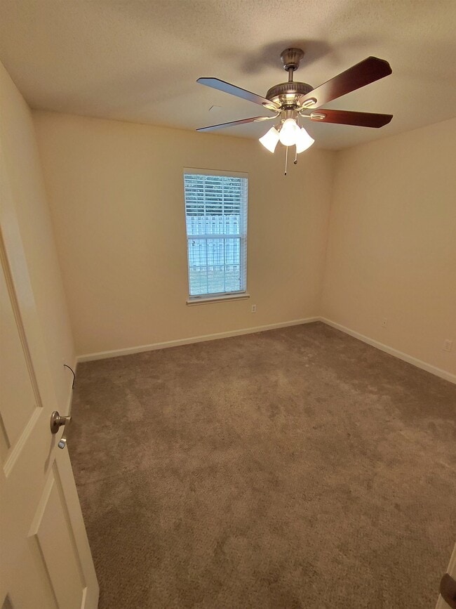 Building Photo - 1308 Fern Hill Ct