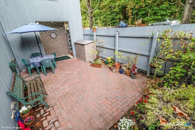 Building Photo - 2 Juneberry Ln