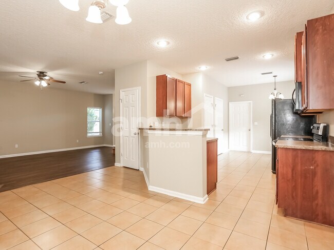 Building Photo - 96615 Commodore Point Dr