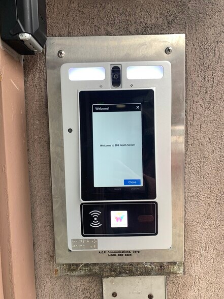 Butterfly MX entrance system - 188 North St