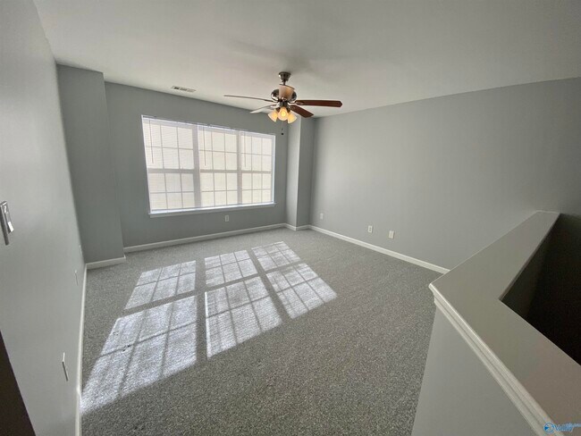 Building Photo - 304 Harvestwood Ct