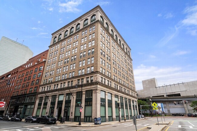 Building Photo - 210 South St