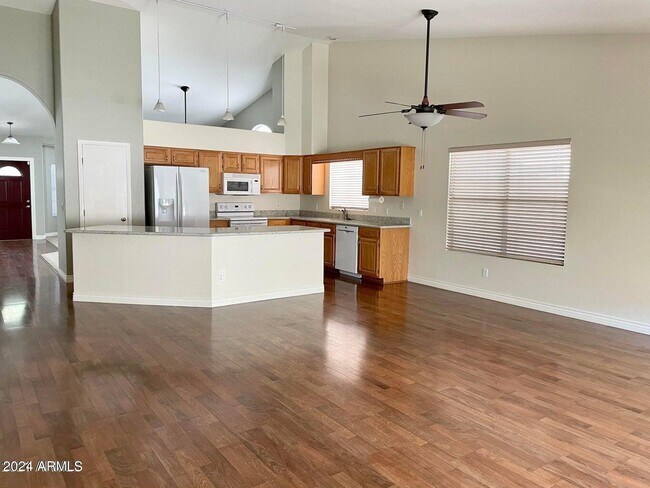 Building Photo - 4219 W Misty Willow Ln