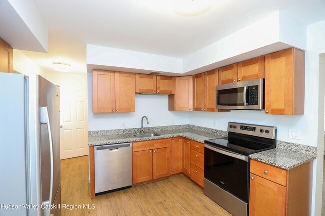 Building Photo - 87 Delaware St