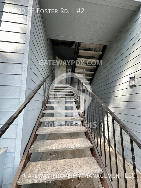 Building Photo - 13020 SE Foster Rd