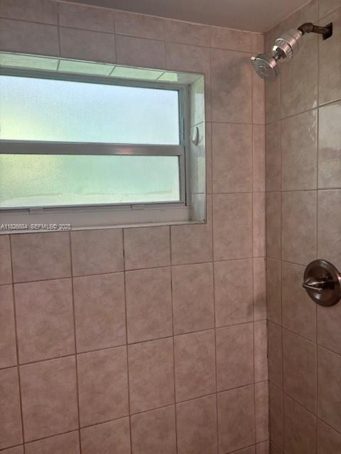 Building Photo - 921 Meridian Ave